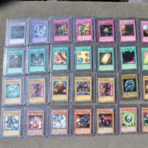 Yu-Gi-Oh! Cards lot